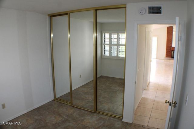 704 Wind Willow Way, Simi Valley, CA 93065
