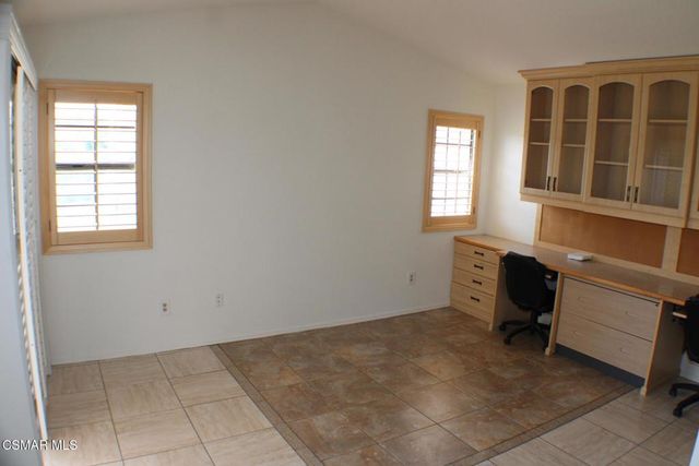 704 Wind Willow Way, Simi Valley, CA 93065
