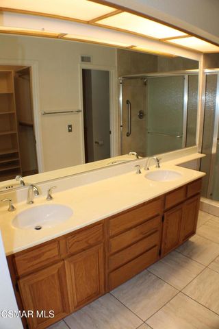 704 Wind Willow Way, Simi Valley, CA 93065