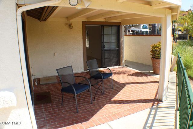 704 Wind Willow Way, Simi Valley, CA 93065