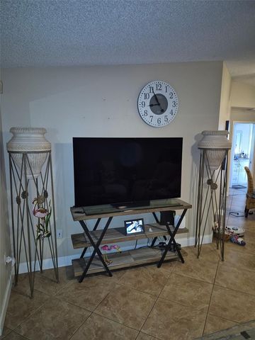 4553 LINWOOD STREET, Sarasota, FL 34232