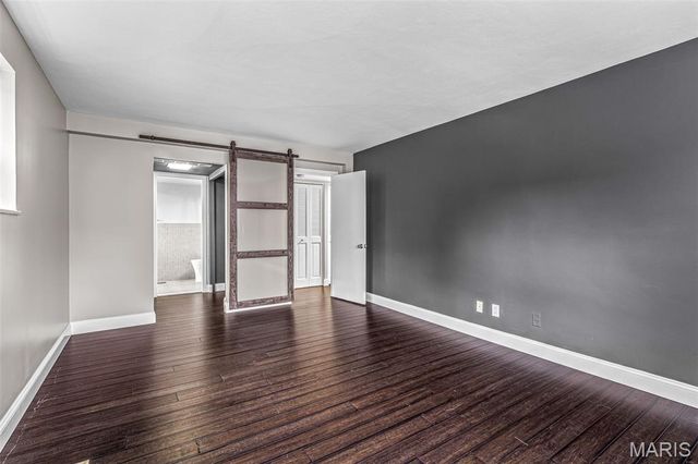 520 S Brentwood Boulevard 2D, Clayton, MO 63105