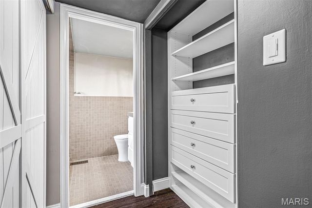 520 S Brentwood Boulevard 2D, Clayton, MO 63105