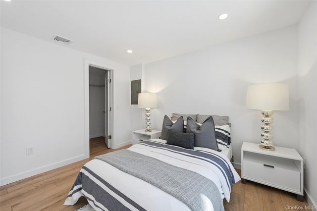 923 E Main Street, Riverhead, NY 11901