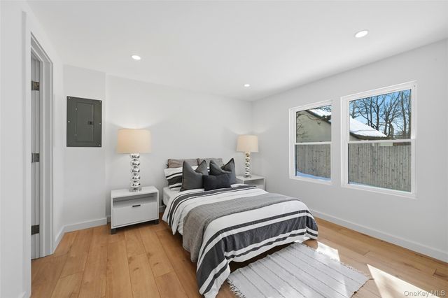 923 E Main Street, Riverhead, NY 11901