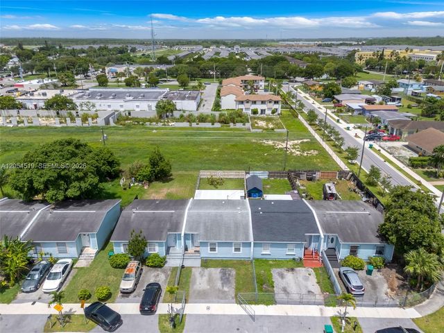 170 NW 9th Ave, Florida City, FL 33034