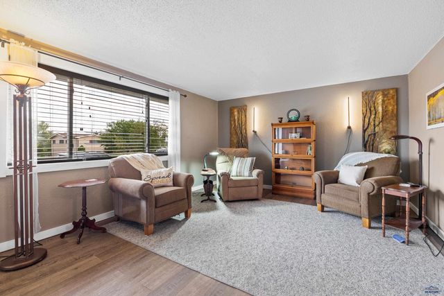 4811 W MAIN ST, Rapid City, SD 57702