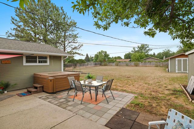 4811 W MAIN ST, Rapid City, SD 57702