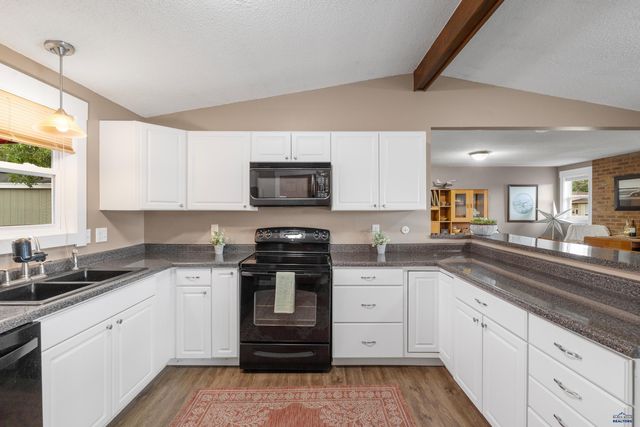4811 W MAIN ST, Rapid City, SD 57702