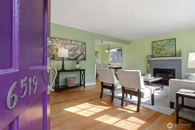 6519 40th Avenue NE, Seattle, WA 98115