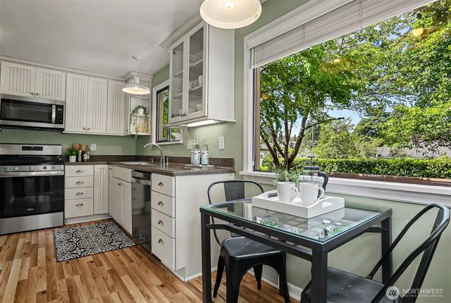 6519 40th Avenue NE, Seattle, WA 98115