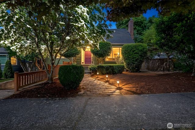 6519 40th Avenue NE, Seattle, WA 98115