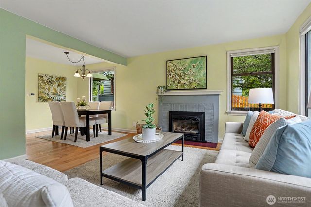 6519 40th Avenue NE, Seattle, WA 98115