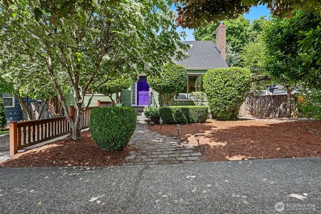 6519 40th Avenue NE, Seattle, WA 98115