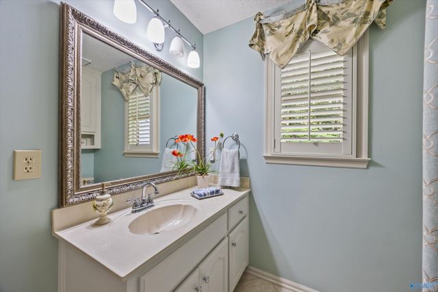 5601 Criner Road SE, Huntsville, AL 35802