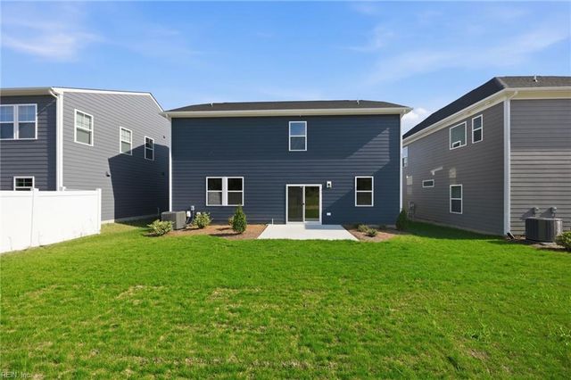321 Tarn CT, Suffolk, VA 23434