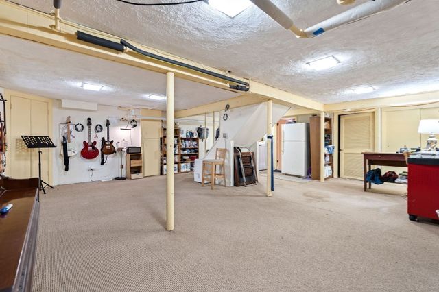 28 Preston Beach Road, Marblehead, MA 01945