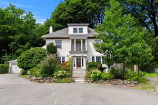 28 Preston Beach Road, Marblehead, MA 01945