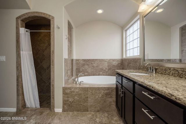1974 W Villa Napoli Loop, Las Cruces, NM 88011