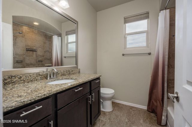 1974 W Villa Napoli Loop, Las Cruces, NM 88011