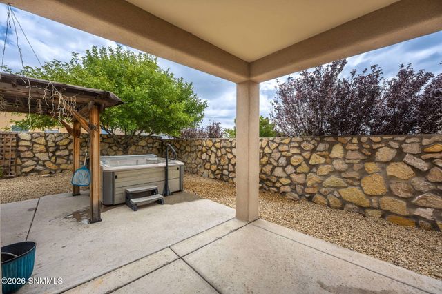 1974 W Villa Napoli Loop, Las Cruces, NM 88011