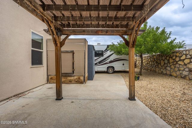1974 W Villa Napoli Loop, Las Cruces, NM 88011