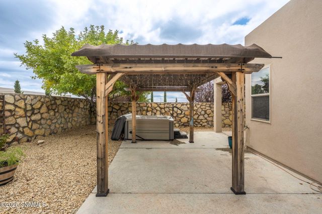 1974 W Villa Napoli Loop, Las Cruces, NM 88011