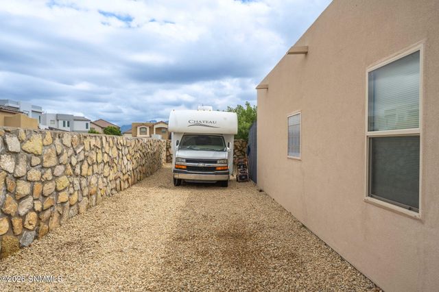 1974 W Villa Napoli Loop, Las Cruces, NM 88011