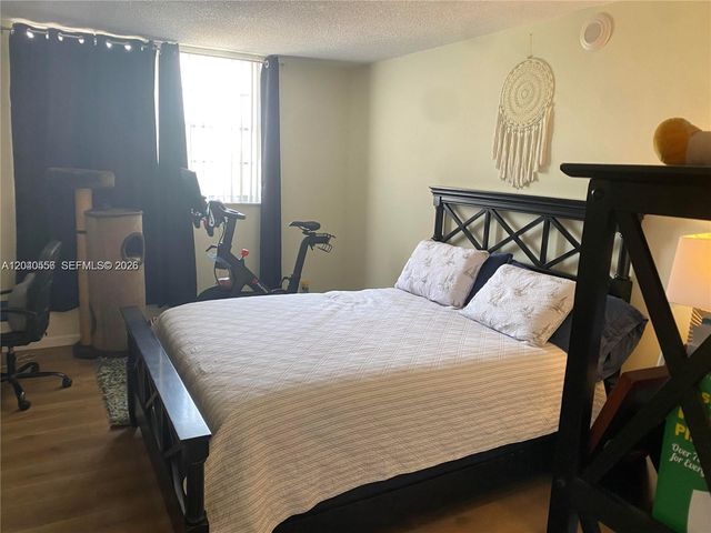 1465 NE 123rd St 409, North Miami, FL 33161