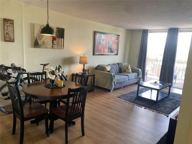 1465 NE 123rd St 409, North Miami, FL 33161