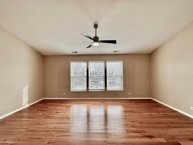 3329 Bromley Lane 3329, Aurora, IL 60502