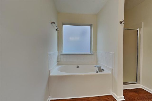 1595 Stephens Pond View, Loganville, GA 30052