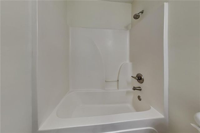 1595 Stephens Pond View, Loganville, GA 30052