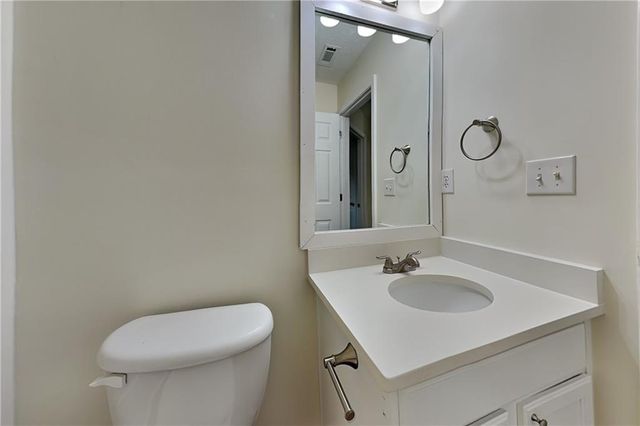 1595 Stephens Pond View, Loganville, GA 30052