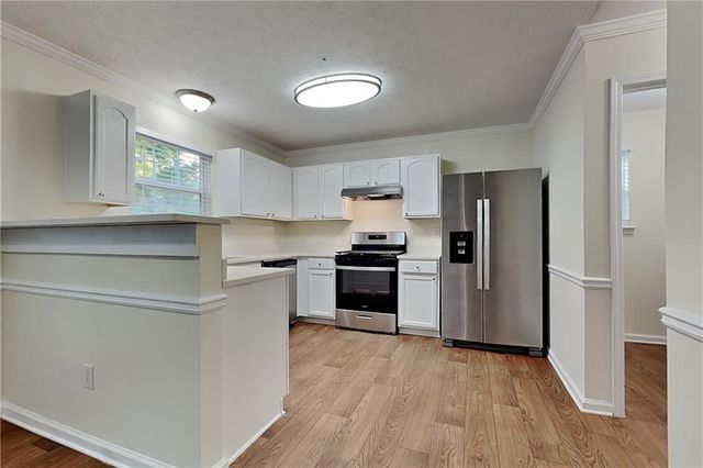 1595 Stephens Pond View, Loganville, GA 30052