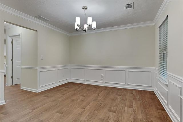 1595 Stephens Pond View, Loganville, GA 30052