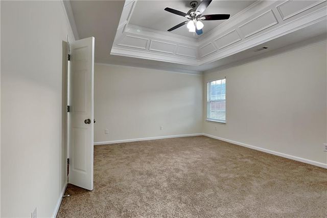 1595 Stephens Pond View, Loganville, GA 30052
