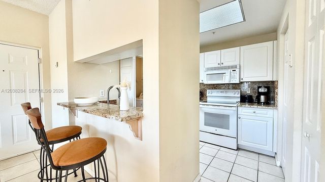 2811 Grande Pkwy 203, Palm Beach Gardens, FL 33410