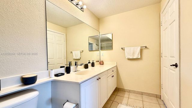 2811 Grande Pkwy 203, Palm Beach Gardens, FL 33410
