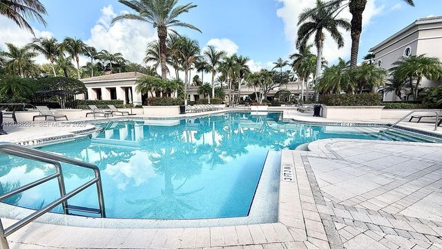 2811 Grande Pkwy 203, Palm Beach Gardens, FL 33410