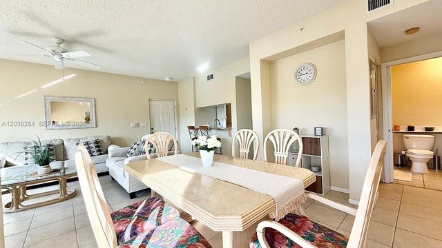 2811 Grande Pkwy 203, Palm Beach Gardens, FL 33410