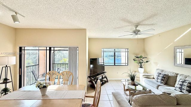 2811 Grande Pkwy 203, Palm Beach Gardens, FL 33410