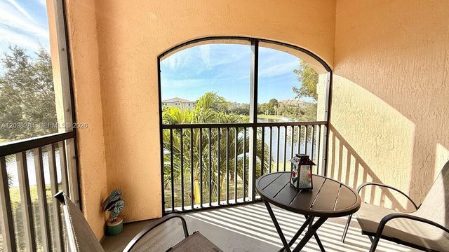 2811 Grande Pkwy 203, Palm Beach Gardens, FL 33410