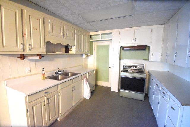 301 S Van Rensselaer Street, Rensselaer, IN 47978