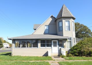 301 S Van Rensselaer Street, Rensselaer, IN 47978