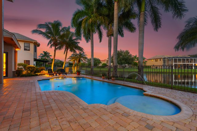 10538 VERSAILLES Boulevard, Wellington, FL 33449