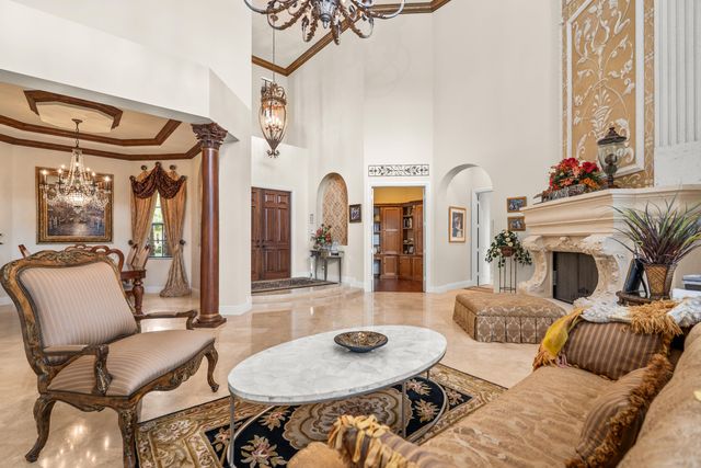 10538 VERSAILLES Boulevard, Wellington, FL 33449