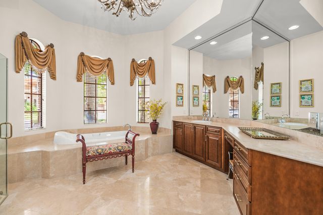10538 VERSAILLES Boulevard, Wellington, FL 33449