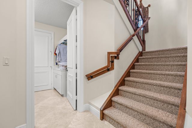10538 VERSAILLES Boulevard, Wellington, FL 33449