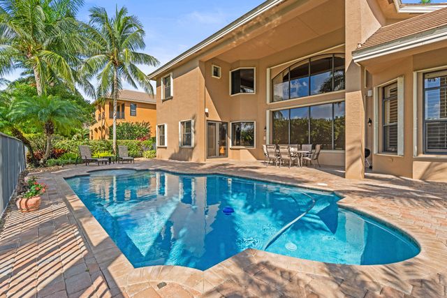 10538 VERSAILLES Boulevard, Wellington, FL 33449